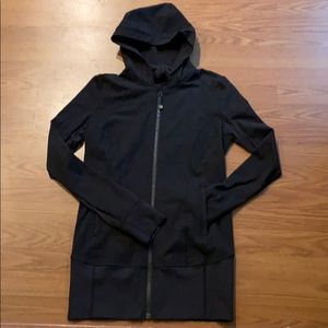 Lululemon women’s hooded black jacket